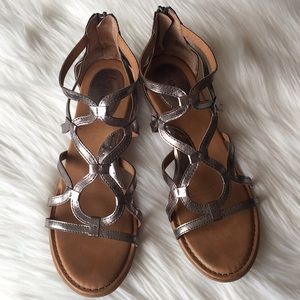 Born Silver Pewter Gladiator Sandals Sz 9